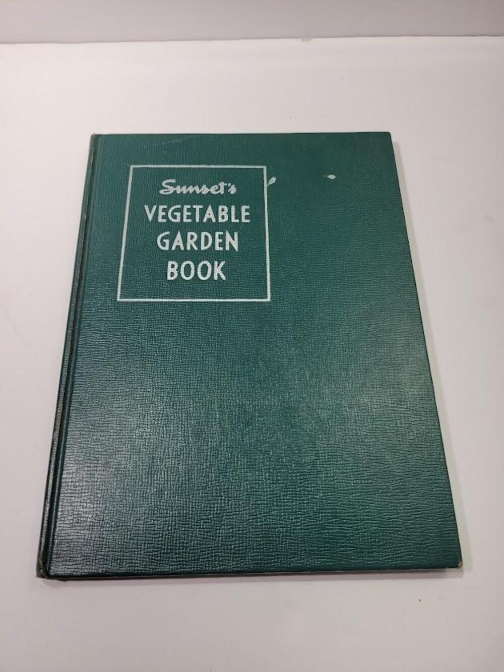 Vintage Sunset's Vegetable Garden Book Sunset Magazine Lane Green HC 1943 USA